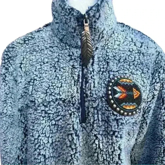 Blue & gray women’s Sherpa fleece 1/4 zip with Native American accents sz S - Picture 3 of 10